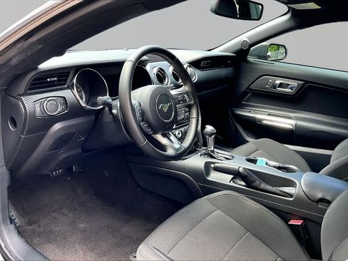 Used 2015 Ford Mustang Coupe w/ Equipment Group 051A RWD image 18