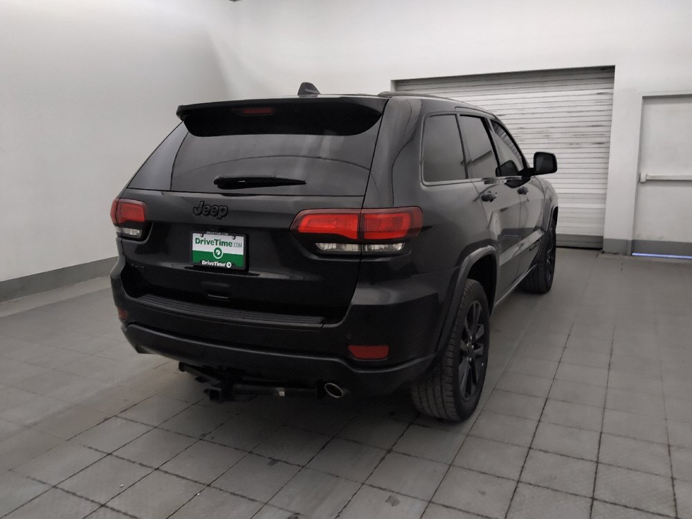 Used 2018 Jeep Grand Cherokee Altitude AWD/4WD image 9