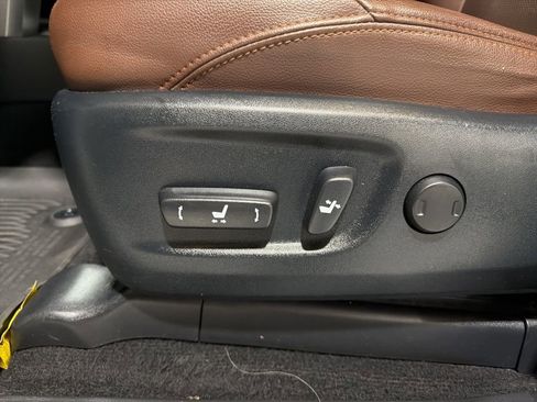 Used 2023 Toyota 4Runner Limited image 23