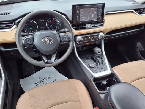 Used 2021 Toyota RAV4 XLE w/ Convenience Package image 12