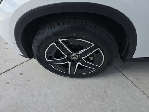 New 2026 Mercedes-Benz GLC 300 4MATIC image 11