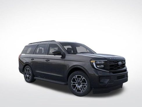 New 2026 Ford Expedition Active RWD image 9