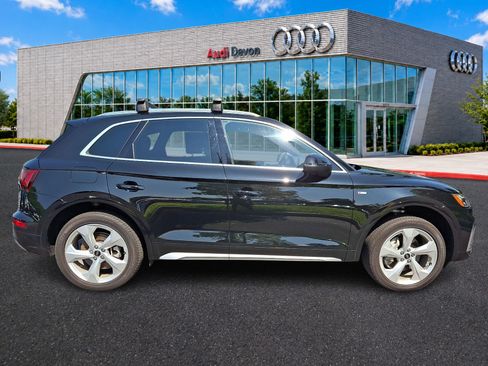 Used 2023 Audi Q5 2.0T Premium Plus w/ Premium Plus Package AWD/4WD image 7
