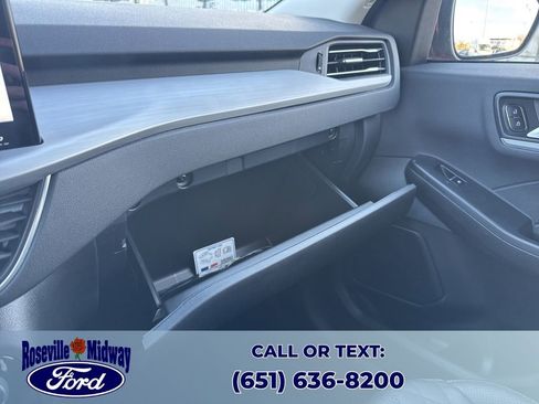 Used 2023 Ford Escape Platinum w/ Premium Technology Package image 19