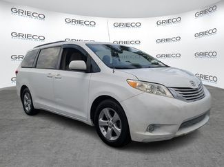Used 2012 Toyota Sienna LE video 1