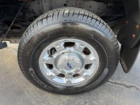 Used 2012 Ford F250 Lariat w/ Chrome Pkg AWD/4WD image 42