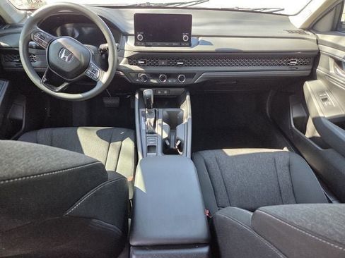 Used 2025 Honda Accord SE image 12