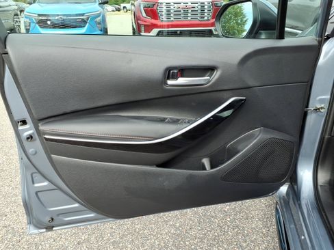 Used 2023 Toyota Corolla XSE FWD image 5