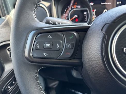 New 2026 Jeep Gladiator Sport AWD/4WD image 12