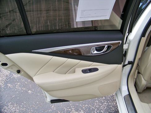 Used 2018 INFINITI Q50 Luxe w/ Sensory Package (Luxe) image 20