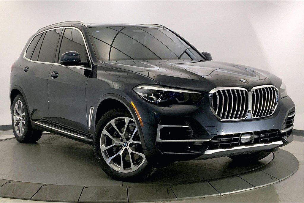 Used 2022 BMW X5 xDrive40i AWD/4WD image 1