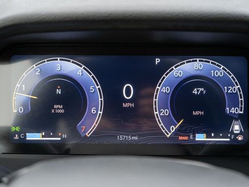 Used 2023 Jeep Grand Cherokee L Altitude image 8