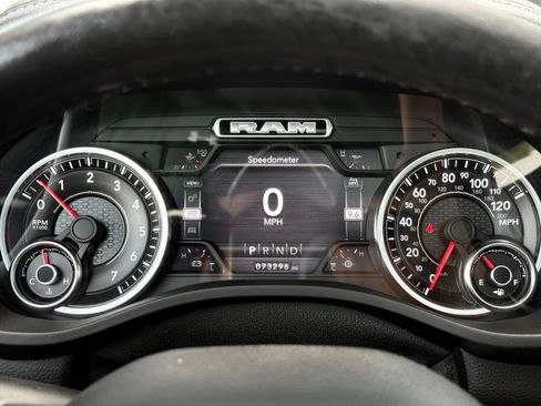 Used 2019 RAM 1500 Laramie AWD/4WD image 38