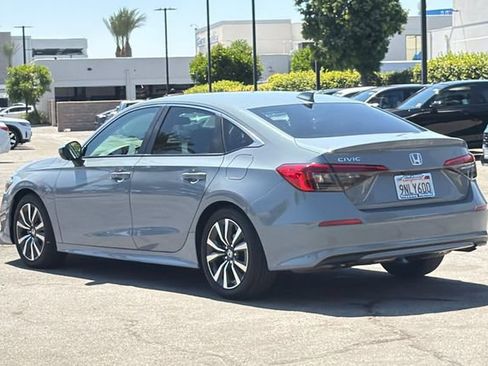 Certified 2024 Honda Civic EX image 6