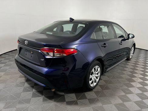 Used 2023 Toyota Corolla LE image 5