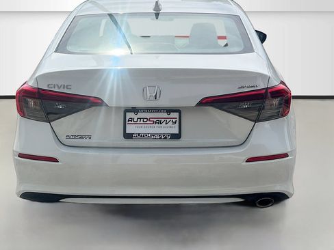 Used 2024 Honda Civic Sport image 6