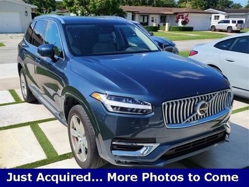 Certified 2024 Volvo XC90 B5 Core image 1