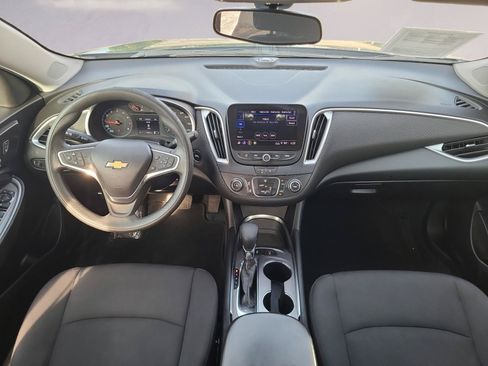 Used 2022 Chevrolet Malibu LS FWD image 17