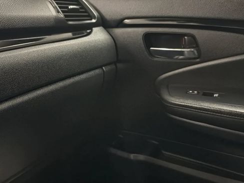 Used 2017 Honda Pilot Elite image 17