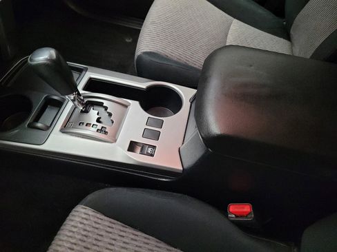 Used 2018 Toyota 4Runner SR5 RWD image 26
