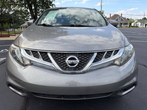 Used 2012 Nissan Murano S FWD image 2