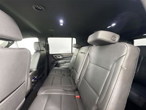 Used 2021 Chevrolet Suburban LT image 29