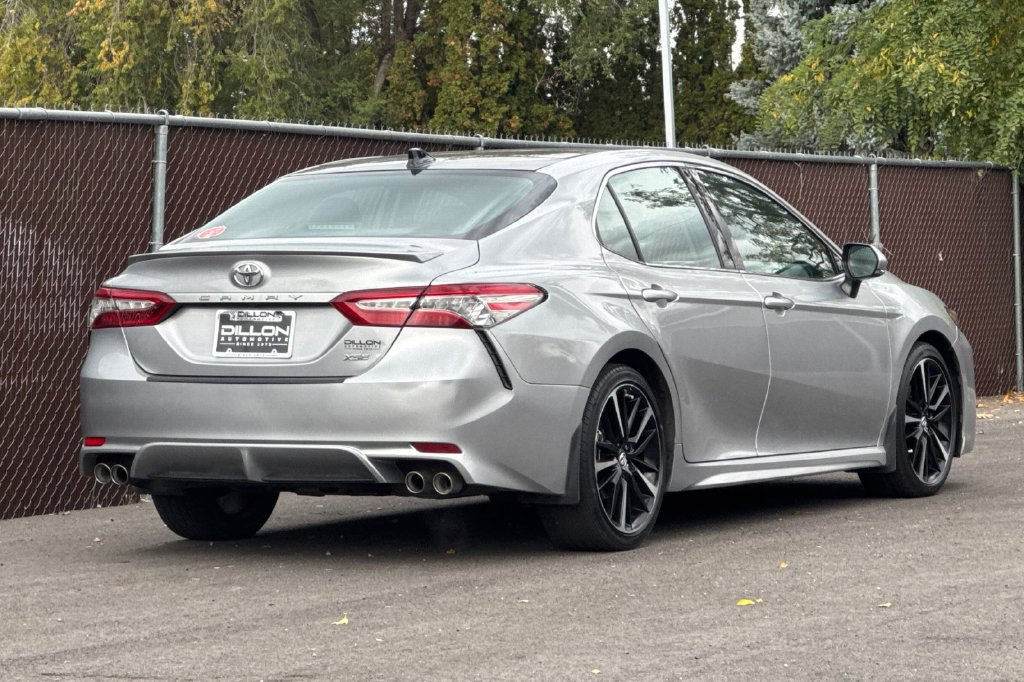 Used 2019 Toyota Camry XSE FWD image 8