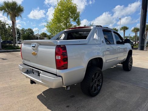 Used 2013 Chevrolet Avalanche LT w/ All-Star Edition RWD image 5