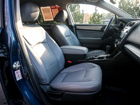 Used 2019 Subaru Outback 2.5i Premium image 31