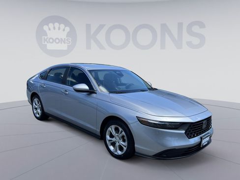 Used 2023 Honda Accord LX image 10