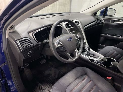 Used 2016 Ford Fusion SE FWD image 10