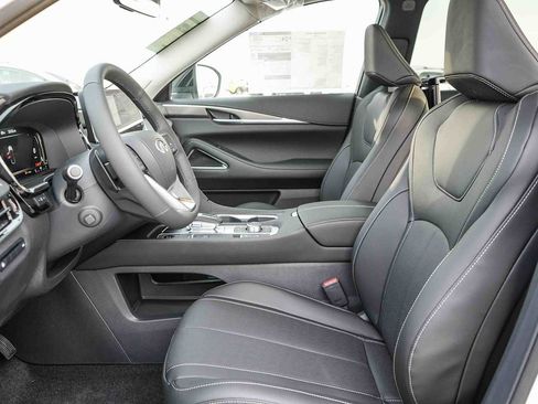 New 2026 INFINITI QX60 Luxe image 19