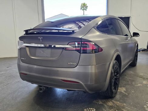 Used 2016 Tesla Model X 90D AWD/4WD image 4