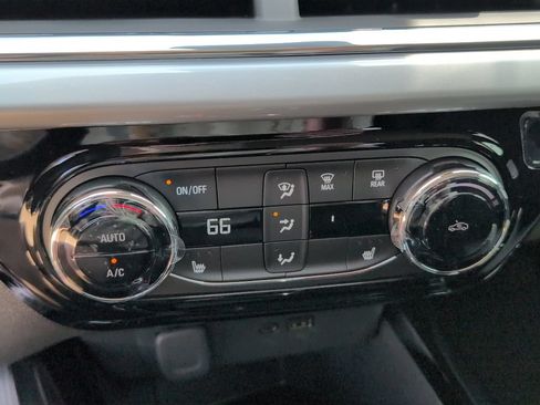 New 2026 Chevrolet Trax LT FWD image 19
