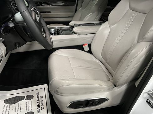 Used 2022 Jeep Wagoneer Series II image 24