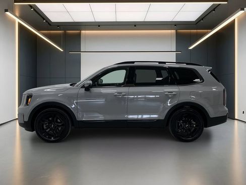 Used 2024 Kia Telluride SX Prestige X-Line AWD/4WD image 2