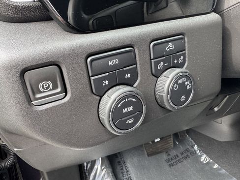 Certified 2023 Chevrolet Silverado 1500 LT AWD/4WD image 18