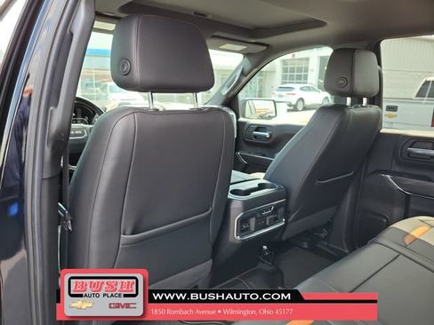 Used 2021 GMC Sierra 1500 AT4 w/ AT4 Value Package AWD/4WD image 14