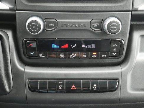 Used 2024 RAM ProMaster 3500 w/ Storage Group image 20