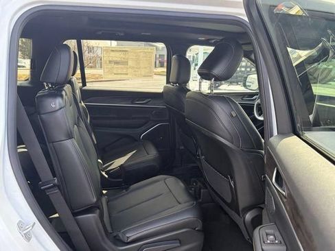 New 2026 Jeep Grand Cherokee L Limited AWD/4WD image 32