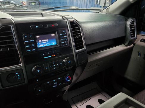 Used 2016 Ford F150 XLT image 24