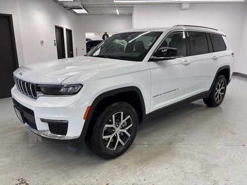 New 2025 Jeep Grand Cherokee L Limited image 3