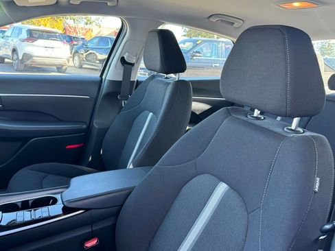 Used 2023 Hyundai Sonata SEL w/ Cargo Package image 16