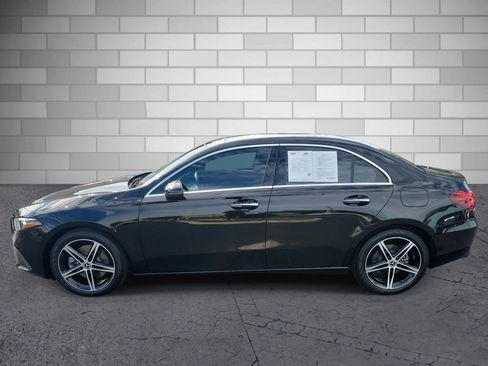 Used 2021 Mercedes-Benz A 220 image 2