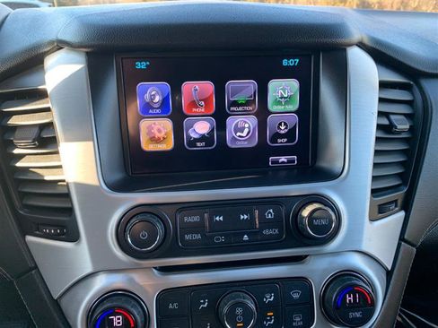 Used 2017 GMC Yukon XL SLE w/ HD Trailering Package image 28