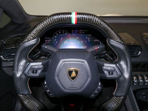 Used 2016 Lamborghini Huracan LP 610-4 AWD/4WD image 24