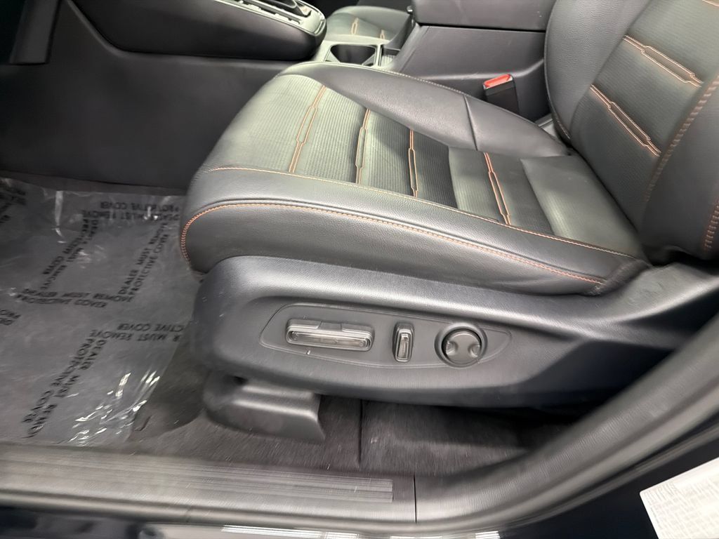 Used 2026 Honda CR-V Sport-L image 10
