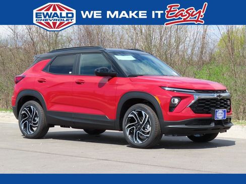 New 2026 Chevrolet TrailBlazer RS w/ Convenience Package AWD/4WD image 1
