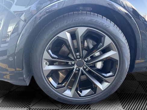 New 2026 Audi Q7 3.0T Premium Plus image 9