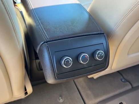 Used 2012 Buick Enclave Leather FWD image 18